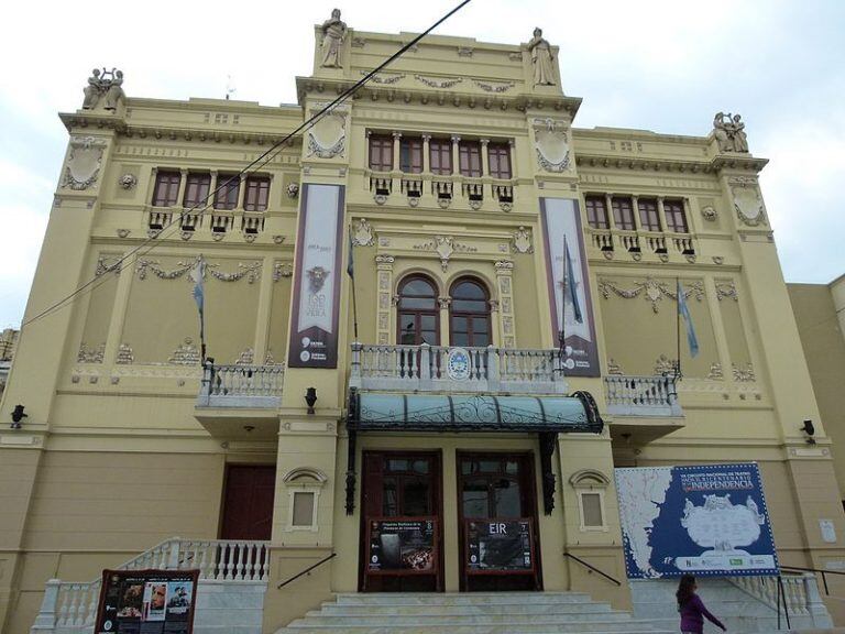 Teatro Oficial Juan de Vera Corrientes