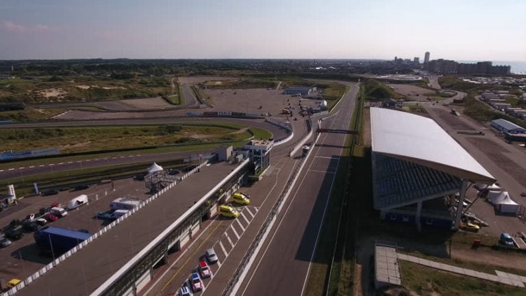 El circuito holandés de Zandvoort. La pista, de 4307 metros, crucial en la Formula 3, representa un gran desafío y no deja margen de error debido a la ausencia de escapatorias.