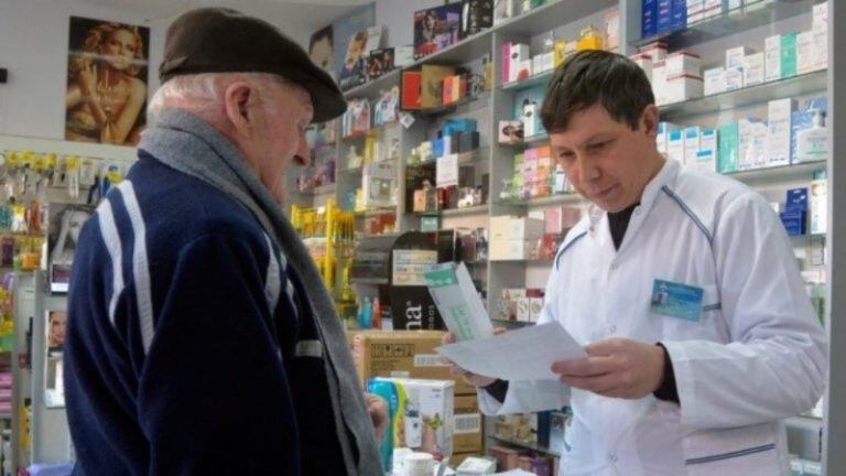 Técnicos farmacéuticos para los hospitales y centros de atención primaria de la salud. (CIMECO)