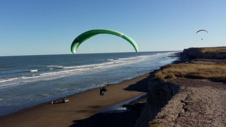 Buscan habilitar salidas recreativas en las costas de Viedma (web).