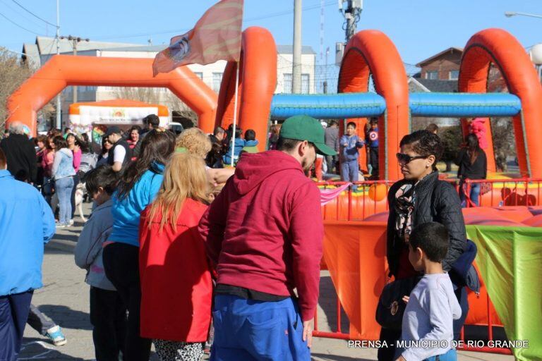 PRIMAVERA EN EL PLAYÓN MUNICIPAL