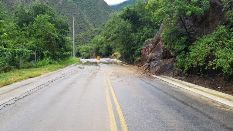 Durante la mañana, el tránsito por ruta 75 se vio afectado por derrumbes en la zona del kilómetro 13