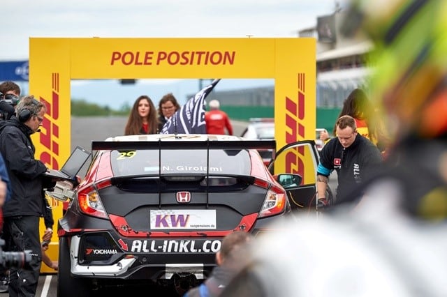 Néstor Girolami en la tercera fecha de la Copa Mundial FIA de Turismo (WTCR) en Eslovaquia.