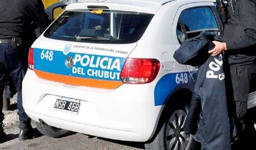 La policía lo busca intensamente.