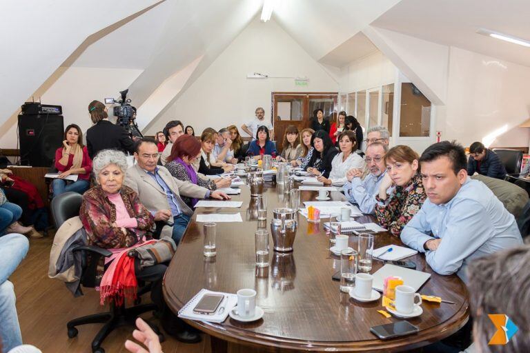 Debate sobre salud en Ushuaia