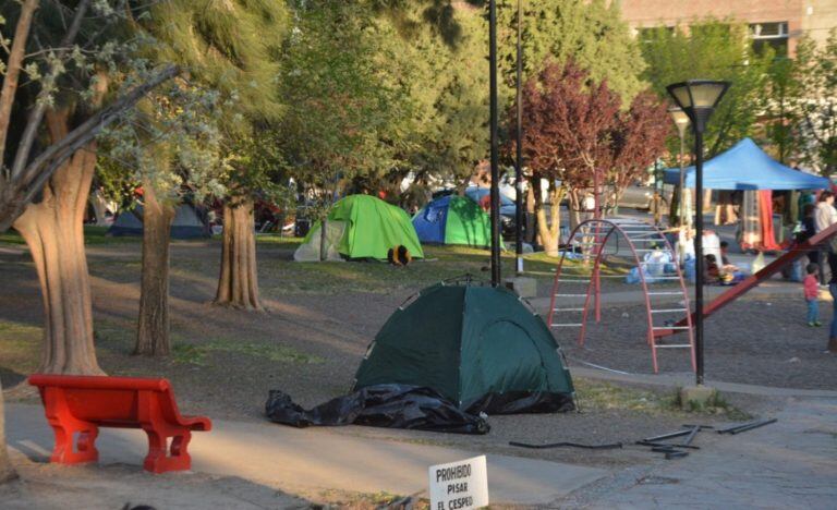 Trelew superó la capacidad hotelera.