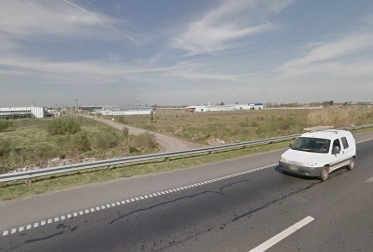 Autopista Rosario-Buenos Aires a la altura de la calle Soldado Aguirre en Villa Gobernador Gálvez.