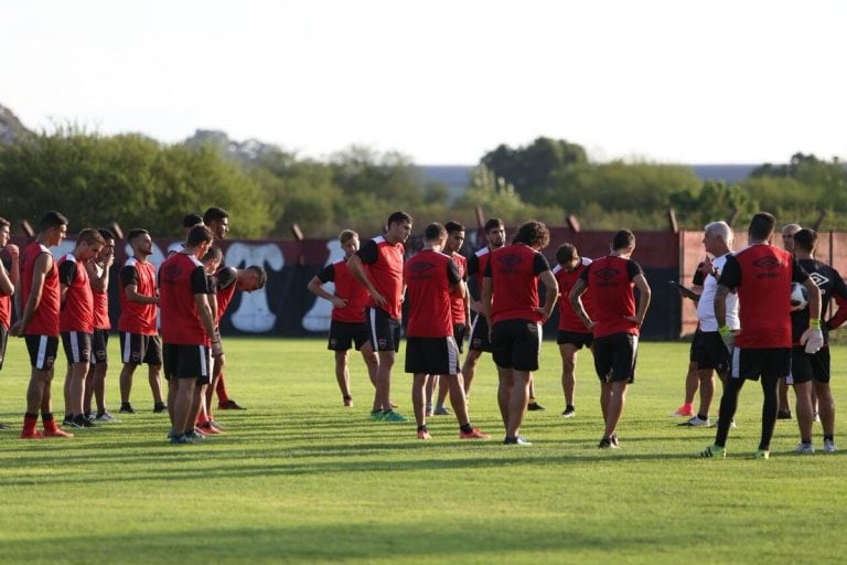 Newell's se prepara para enfrentar el domingo al líder Boca Juniors.