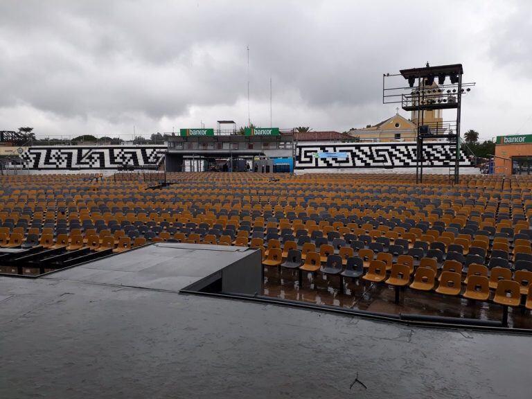 Detalle de las plateas de la Plaza Próspero Molina, Cosquín