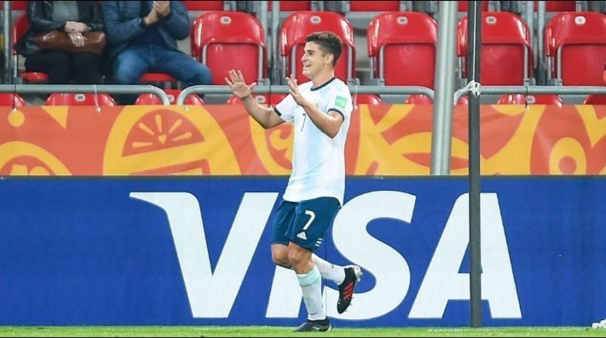 Julián Alvarez fue titular en el triunfo del Seleccionado Argentino
