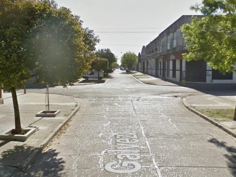 El asalto ocurrió en calle Gálvez, casi esquina Necochea.