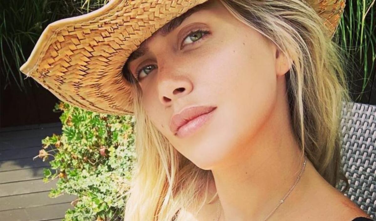 Wanda Nara compartió cómo vive sus lujosas vacaciones en Ibiza: yate, moto de agua y amigos