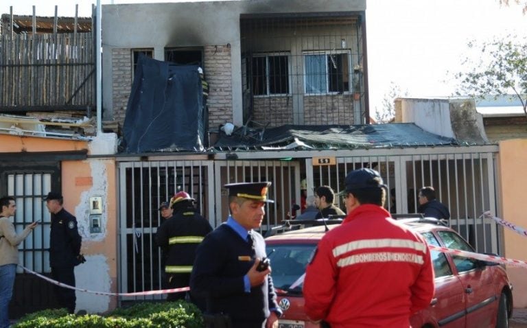 Pericias del cuerpo de Bomberos indican que fue una salamandra la que provocó el incendio en una casa de Godoy Cruz.