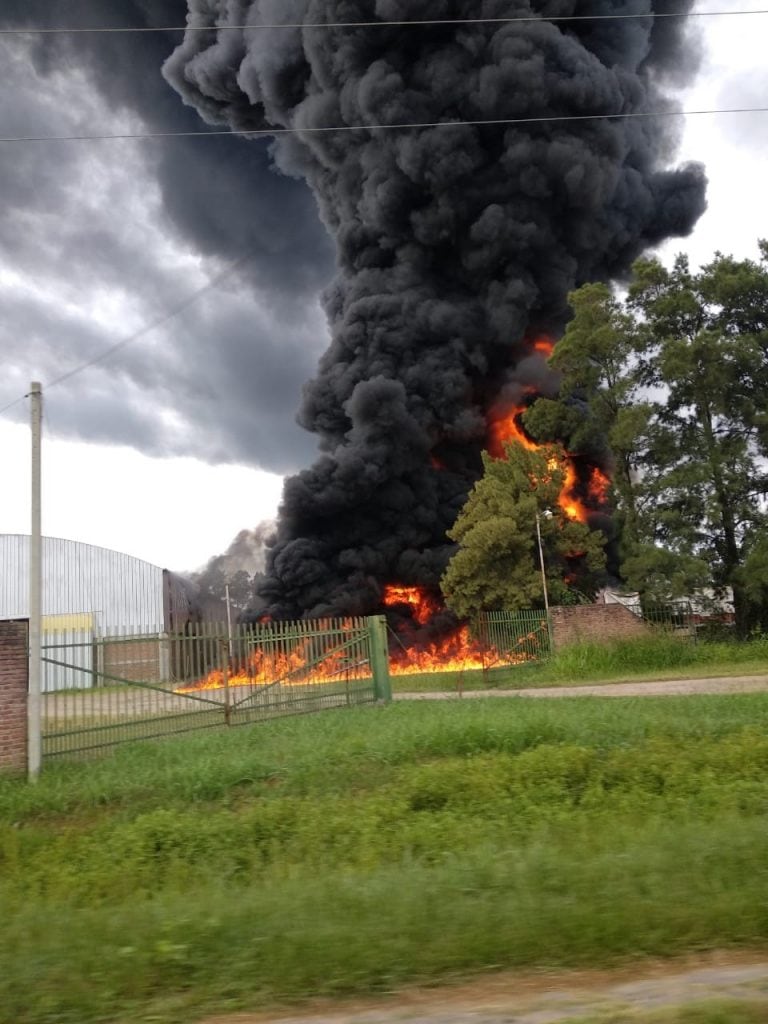 La explosión ocurrió en un depósito de Recreo. (Agencia Provincial de Seguridad Vial)