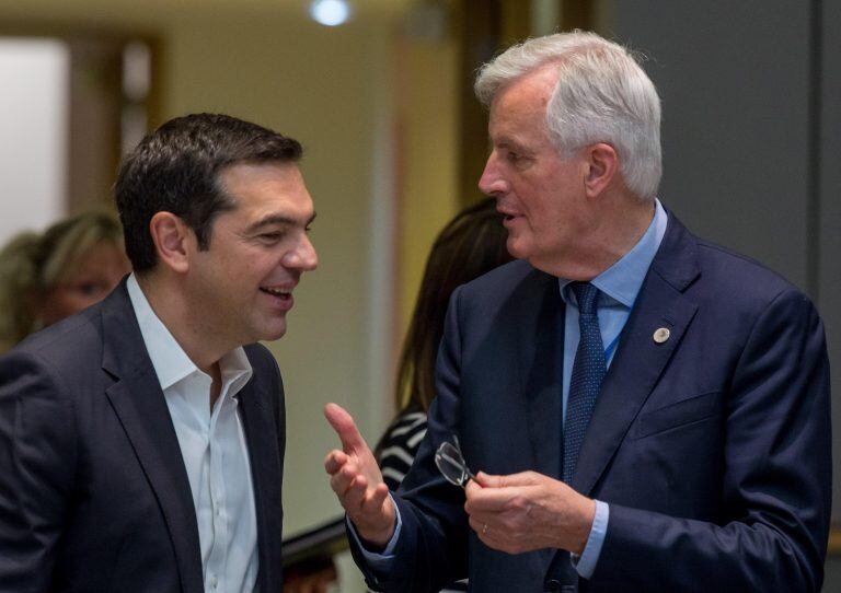 El primer ministro griego, Alexis Tsipras, con el presidente de la Comisión Europea, Jean Claude Juncker (Web)