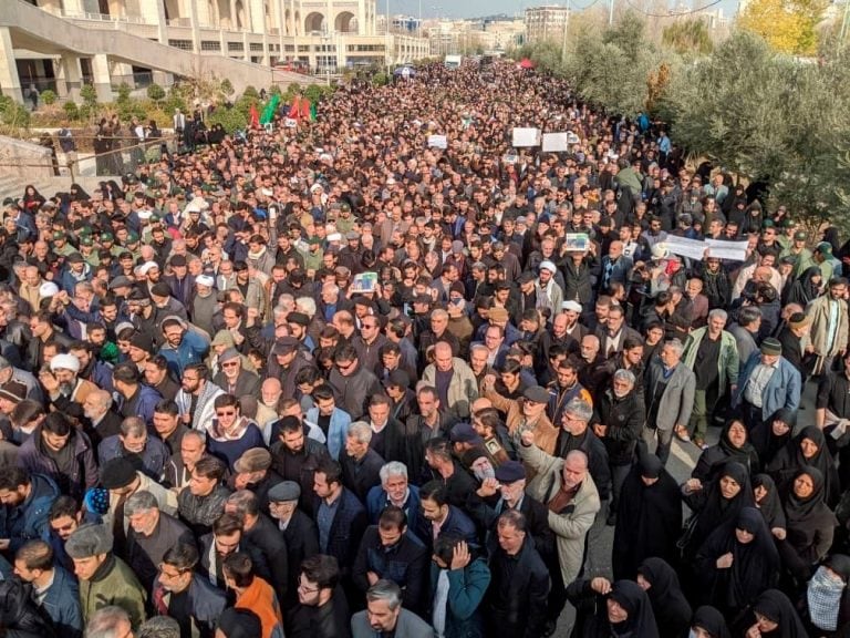 Protestas en Irán tras el asesinato del General Qassem Soleimani i, en Teherán, Iran (AP)