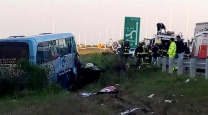 Tres personas fallecieron en el accidente.