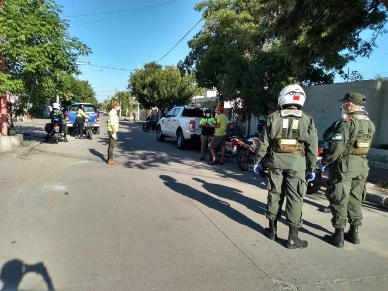 Controles policiales en Arroyito