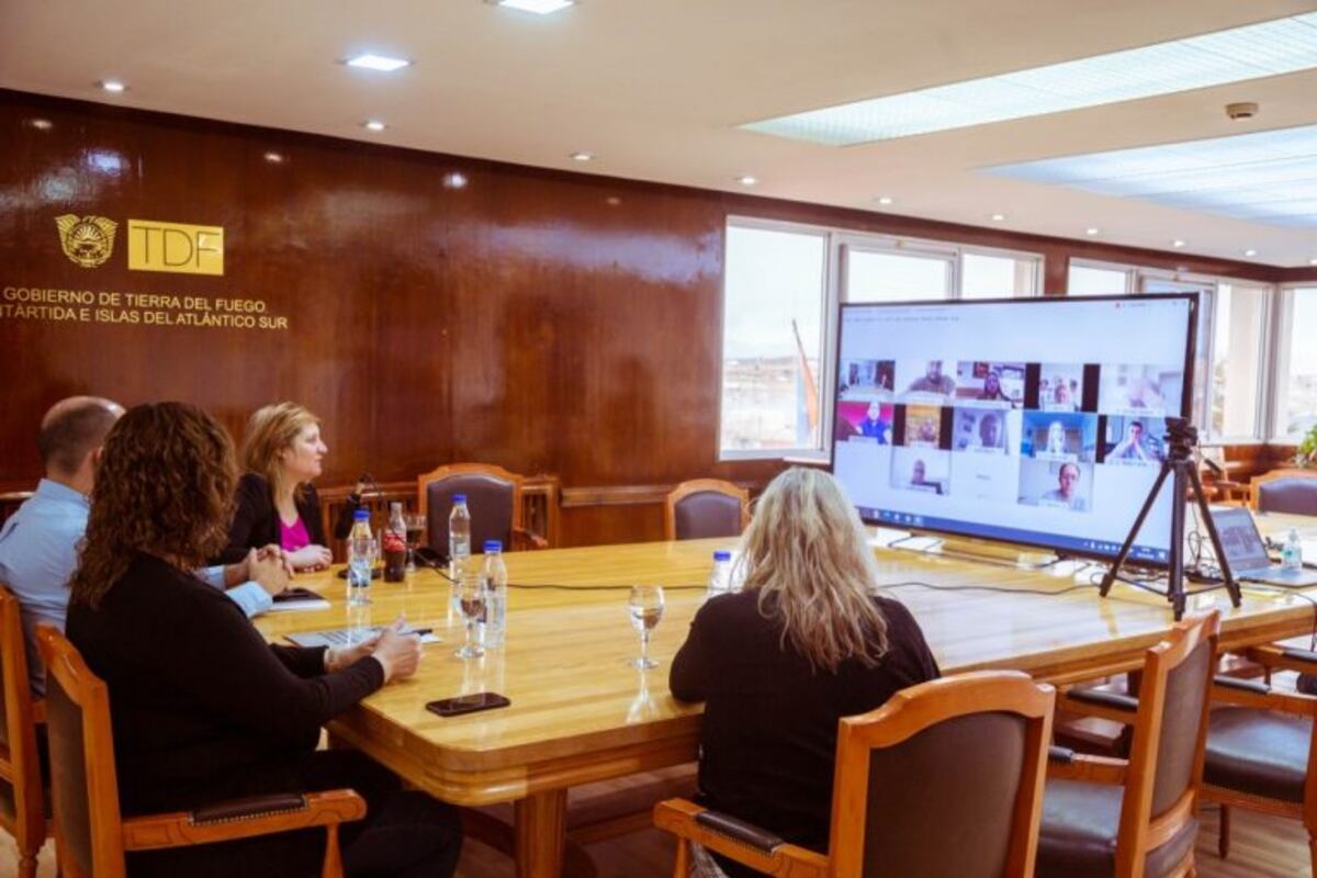 El Ejecutivo Provincial y la Cámara de Comercio mantuvieron una reunión