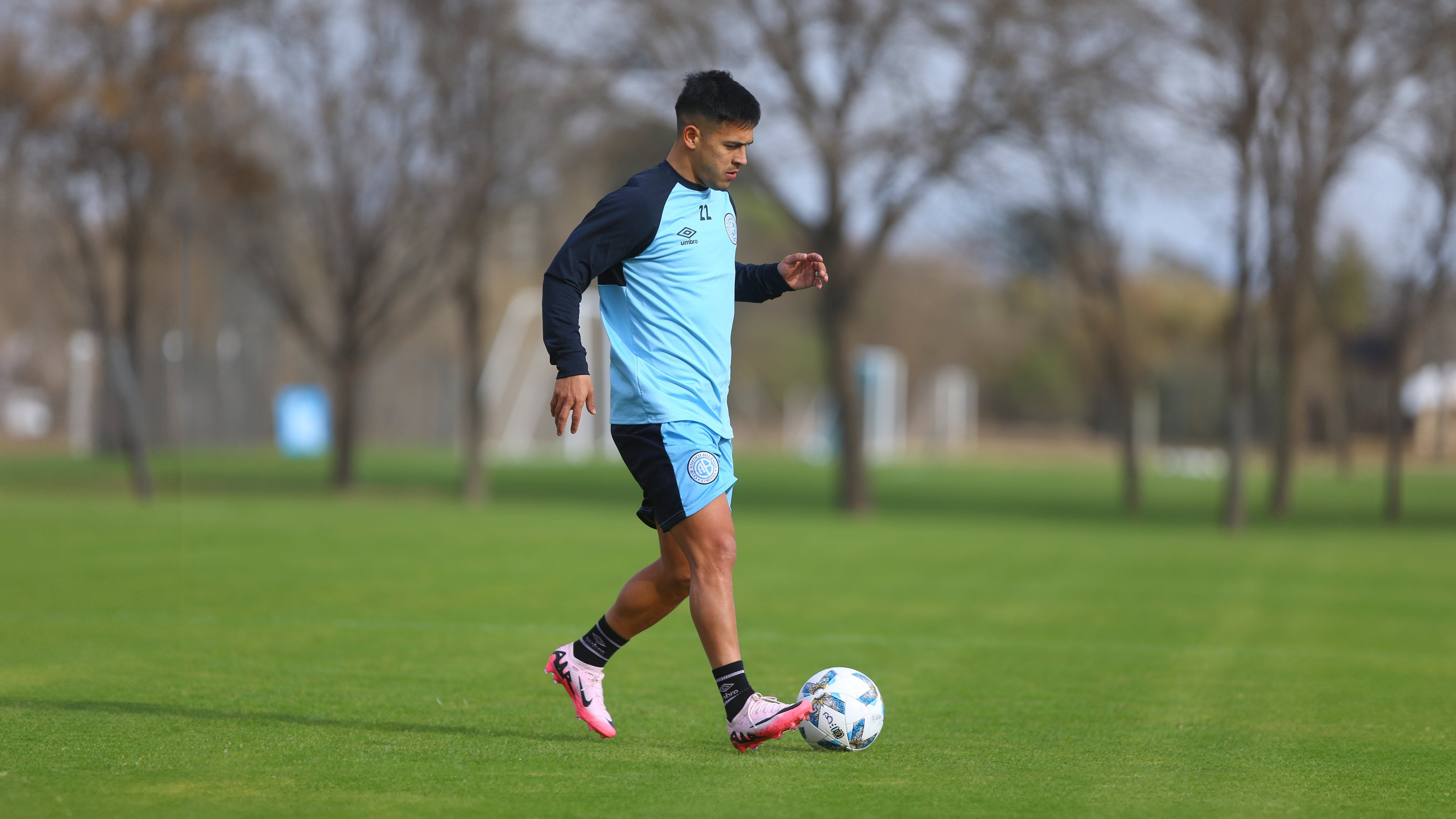 "Uvita" Fernández podría tener la chance de estar desde el inicio ante Lanús (Prensa Belgrano).