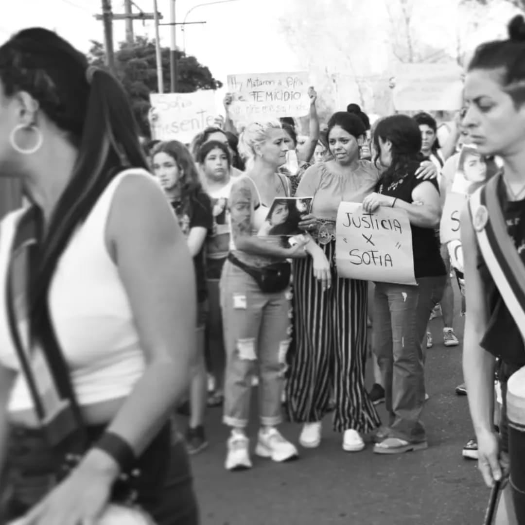 Una decena de personas se movilizaron por las calles de Salsipuedes para pedir justicia.