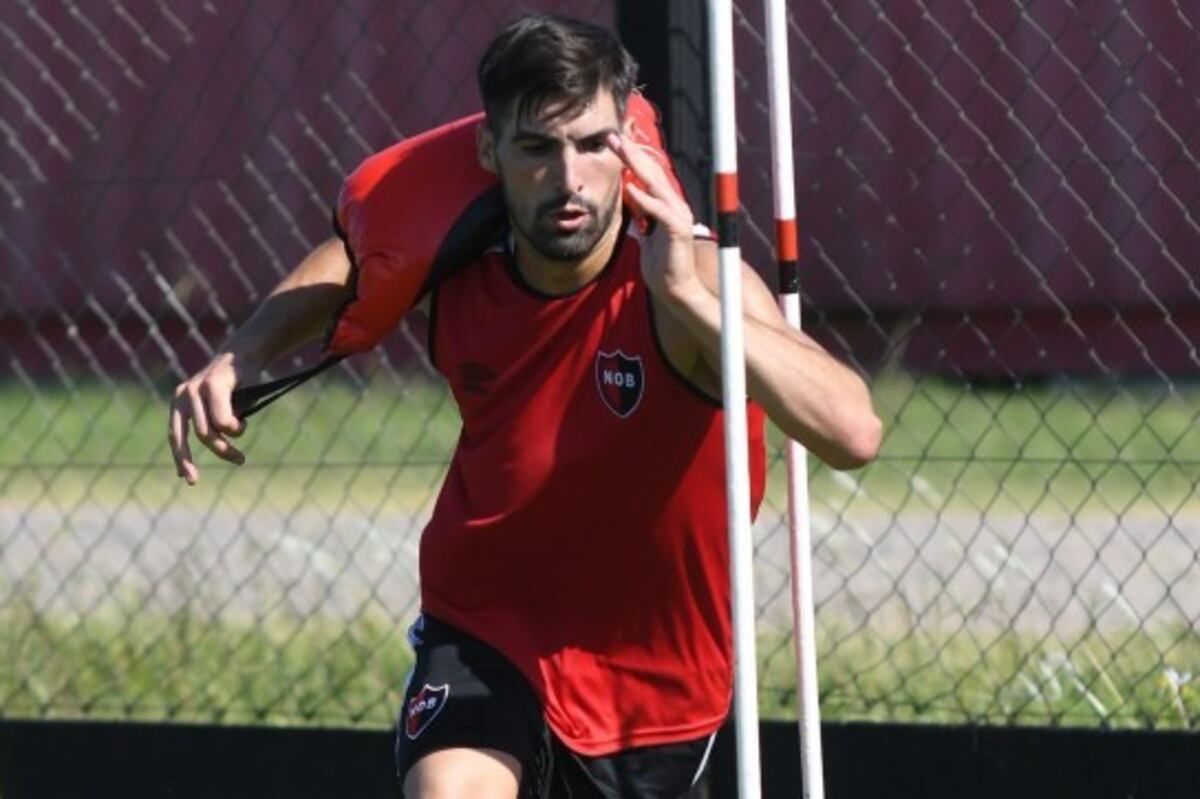Luz verde para que Evangelista pueda jugar en Newell's el domingo