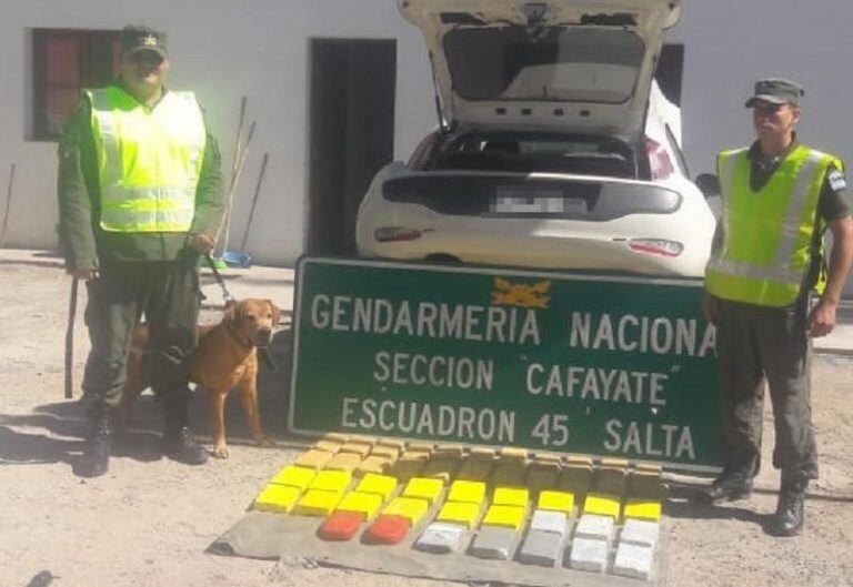 Droga en Cafayate (Gendarmería Nacional)