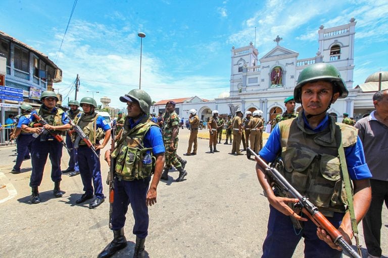 Estos ataques son los más sangrientos desde que terminó la guerra civil en Sri Lanka. (AP)