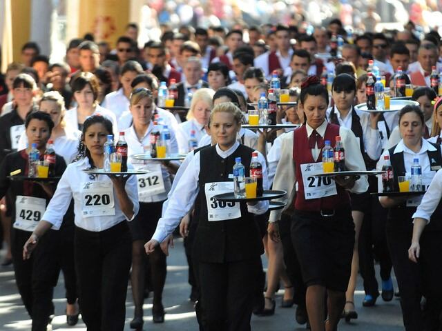 UTHGRA camareras en competencia