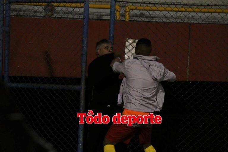 Agredieron al entrenador de Sport Huancayo, Marcelo Grioni. (A Todo Deporte)