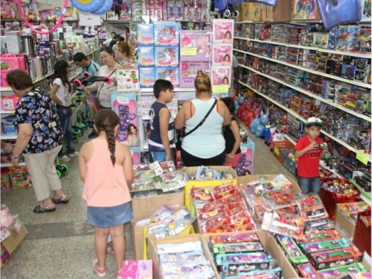 Alivio en el comercio sanjuanino porque repuntaron las ventas para Reyes