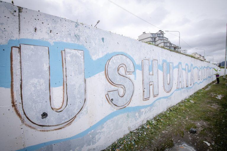 Mural Malvinas en Ushuaia