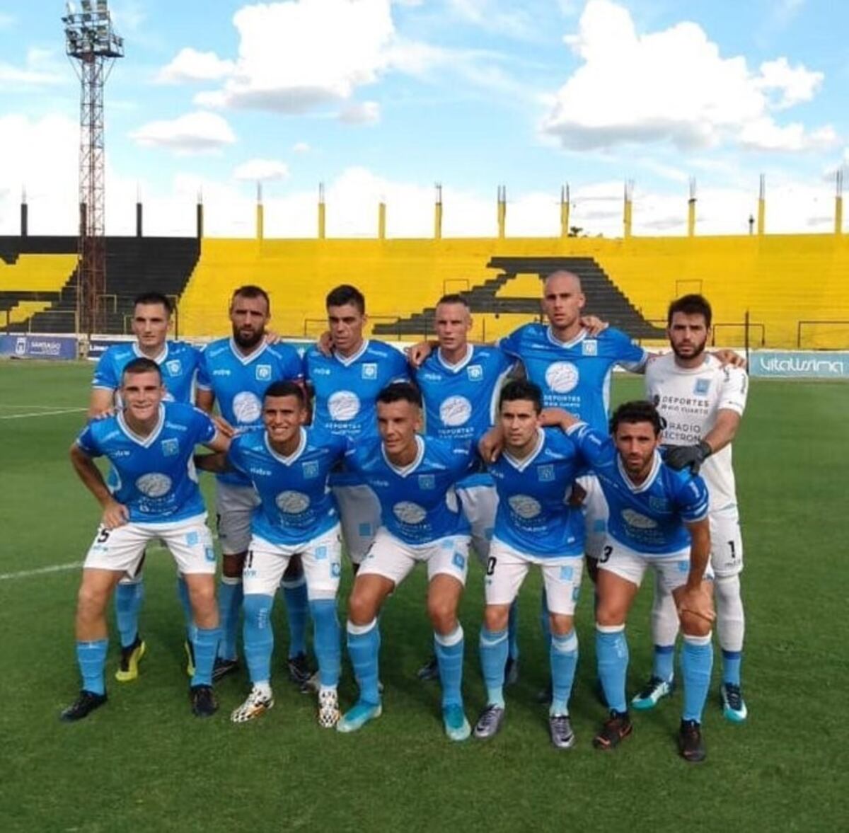 Estudiantes empató en Santiago y alcanzó a Atlanta en la punta de la Primera Nacional