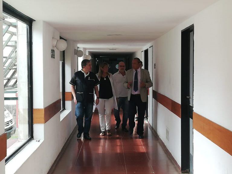 El Intendente Carlos Sánchez recorre el Hospital Pirovano (prensa municipal)