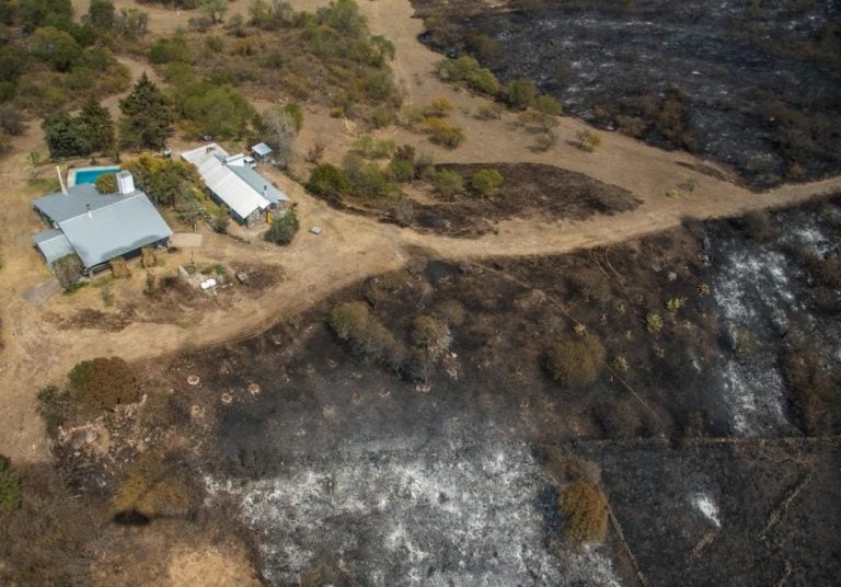 Cenizas y destrucción. El daño causado por lo incendios es tremendo.