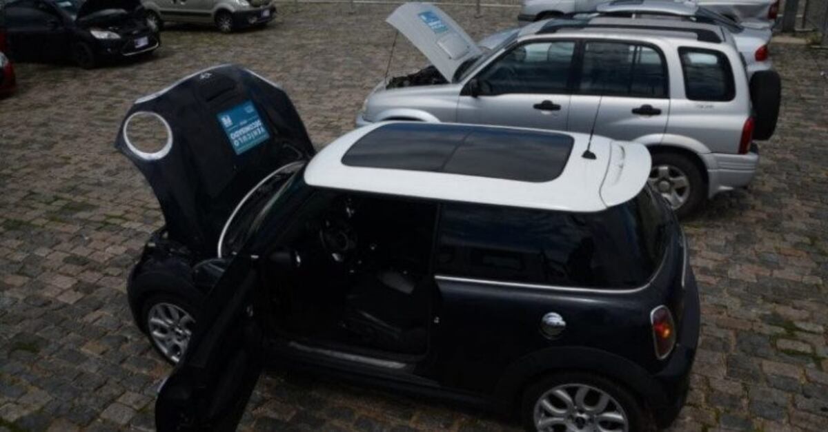 Cuatro autos fueron excluidos del remate de vehículos incautados a bandas criminales