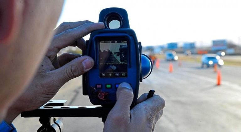 Controles de velocidad de la Policía Caminera.