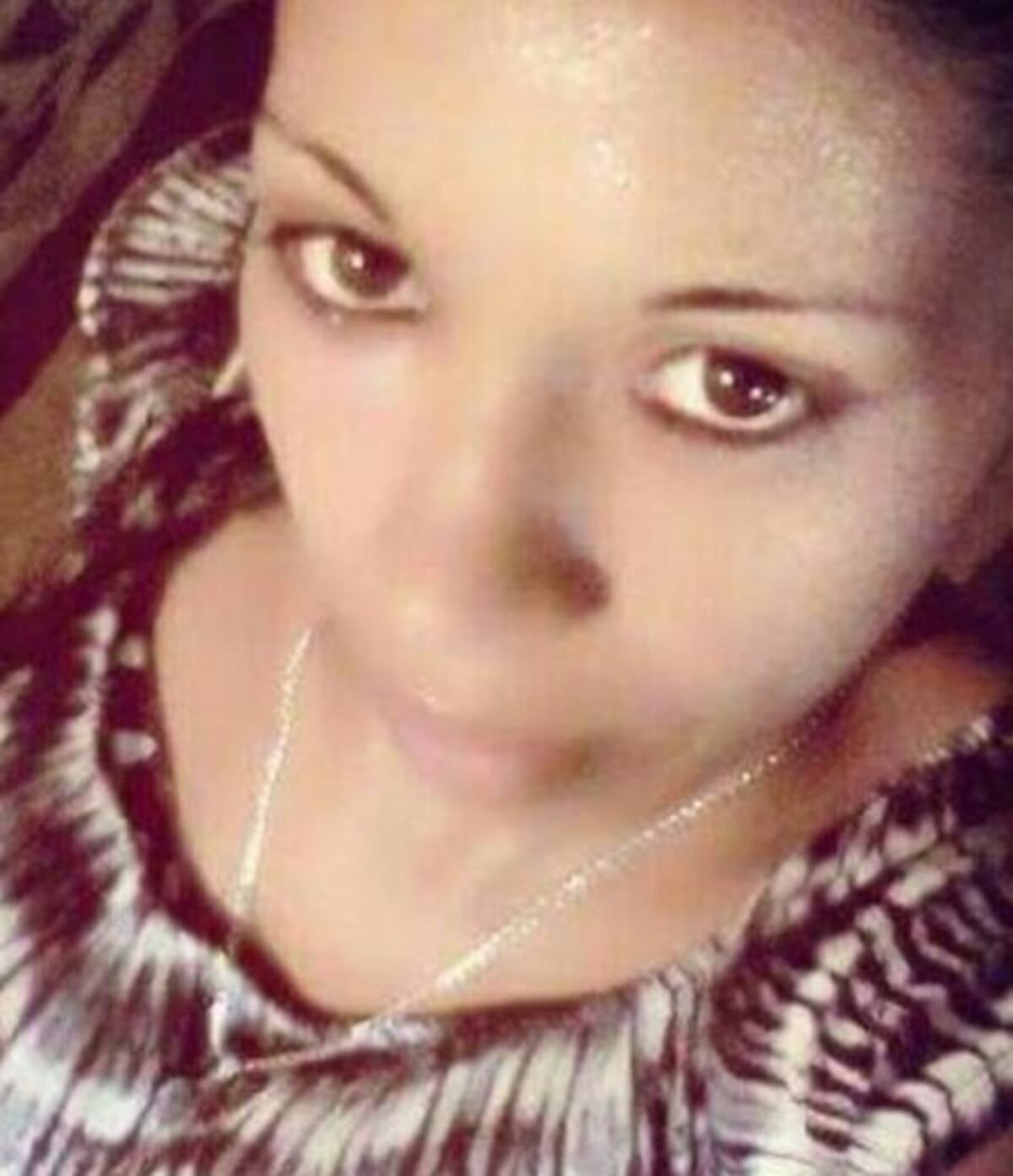 Hallaron asesinada a golpes a una joven al lado de sus tres hijos que estuvieron con el cadáver durante horas