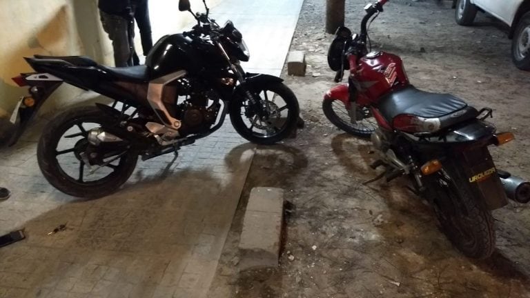 En las dos motocicletas llegaron los extorsionadores.