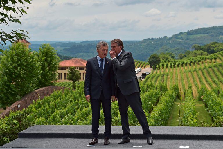 Jair Bolsonaro y Mauricio Macri durante la reunión del Mercosur en Bento Goncalves, Rio Grande do Sul, en diciembre de 2019 (Foto: CARL DE SOUZA / AFP)