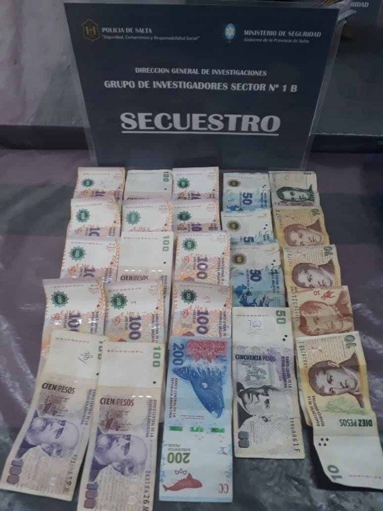 Dinero secuestrado. (Prensa Policía de Salta)