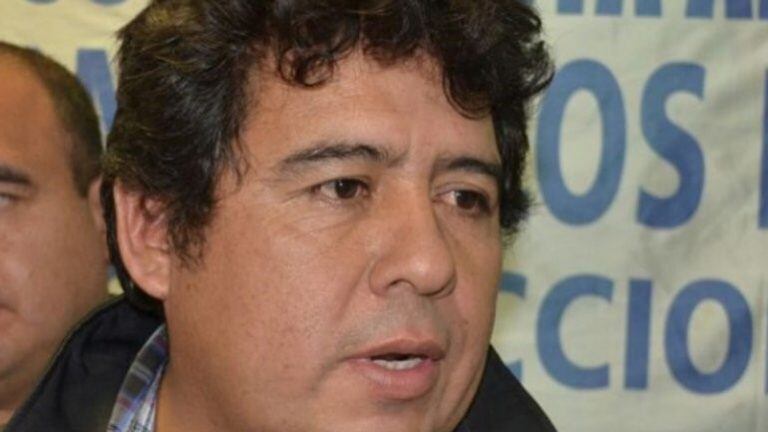 Levi está acusado por el tiroteo en el yacimiento de Shell (Web).