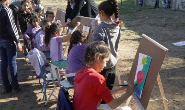 Los niños pueden permanecer hasta los cuatro años junto a sus madres en el hogar.