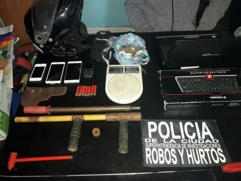 El resultado del allanamiento de la División Robos y Hurtos de la Policía de la Ciudad  (crédito: Policía de la Ciudad)