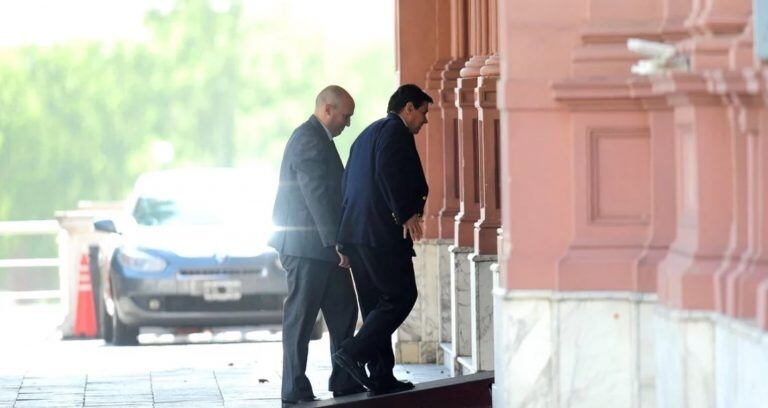 El Ministro de Trabajo Claudio Moroni ingresa a la Casa de Gobierno. (Foto: Luciano Thieberger/Clarín)