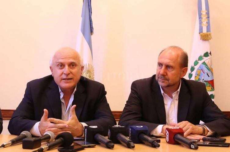 Complicada transición entre Lifschitz y Perotti