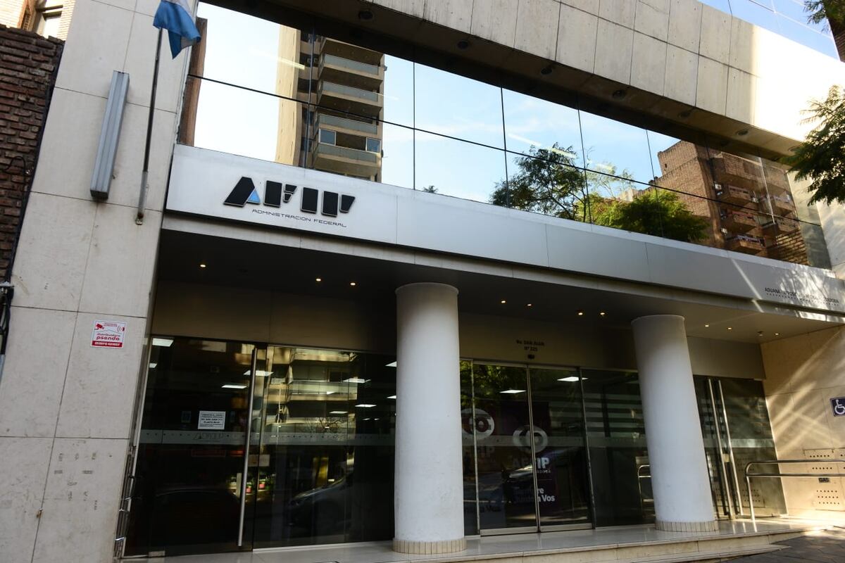 La AFIP investiga a más de 150 monotributistas que compraron entradas para el Mundial de Qatar 2022 y no pueden justificar sus ingresos