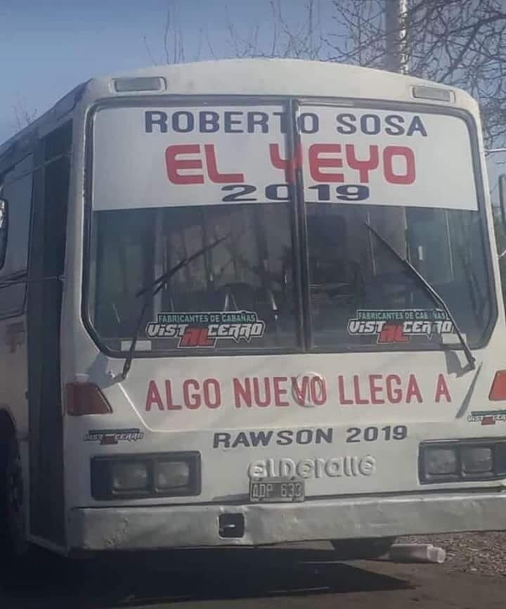 El colectivo anunciando sus intenciones en Rawson.