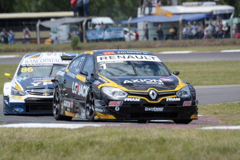 Ardusso, delante de Canapino. Así finalizaron en el campeonato, después de una temporada apasionante.