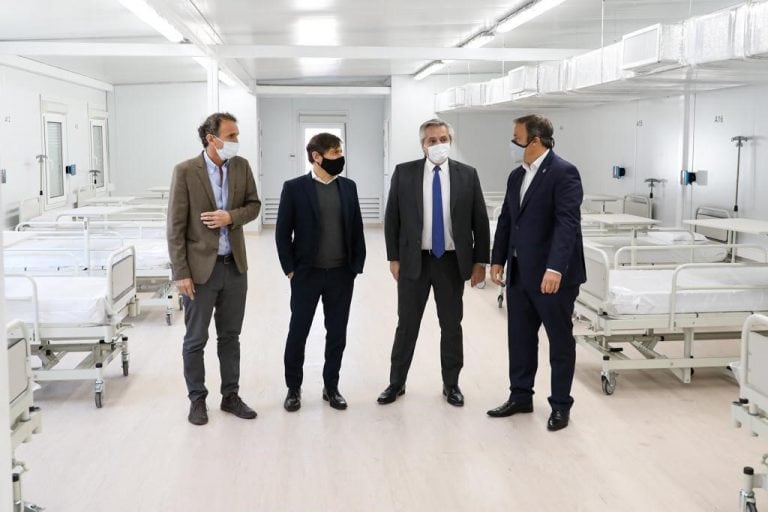 Alberto Fernández recorrió un hospital construido en un mes. (Presidencia de la Nación)